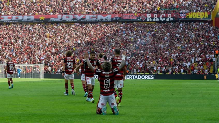 O Rubro-Negro Carioca pode faturar mais de R$ 200 milhões em prêmios conquistados na atual temporada das competições