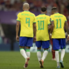 O atacante saiu em defesa do camisa 10 da seleção brasileira, que ficará fora do duelo desta segunda-feira (28) contra a Suíça