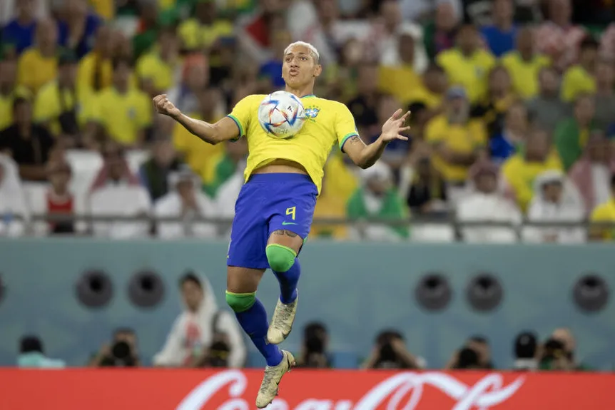 O camisa 9 do Brasil na Copa do Mundo do Catar 2022 comentou sobre o bom elenco que tinha o técnico Tite
