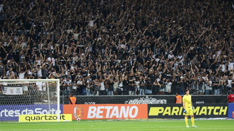 O Corinthians quer garantir que vai poder continuar com o uso de seu hino “Campeão dos Campeões”