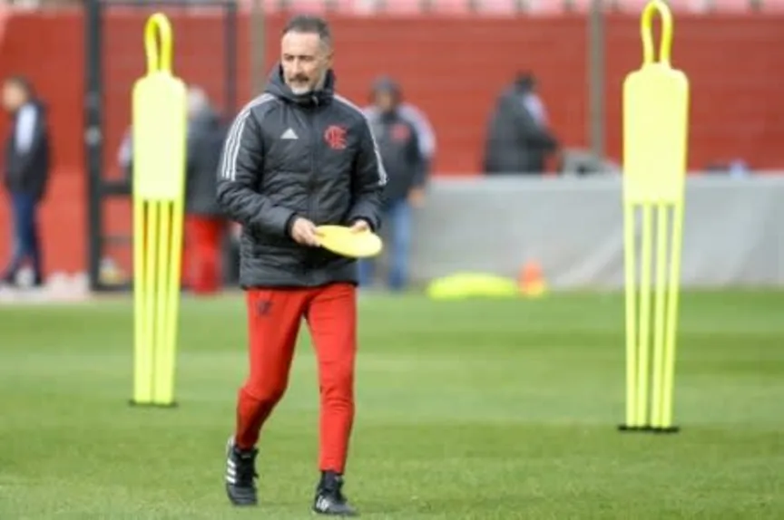 O técnico do Flamengo garantiu que erros são normais no começo do trabalho