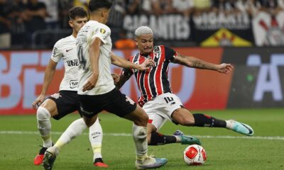 Em clássico paulista, o Corinthians perdeu para o São Paulo, dentro de casa
